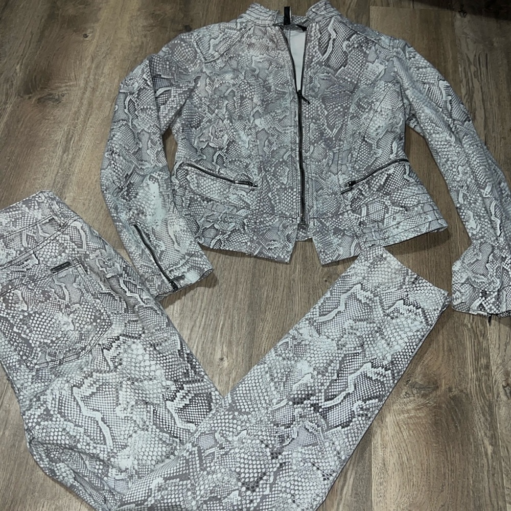 White House black market outfit sz 2p/sz00 pants